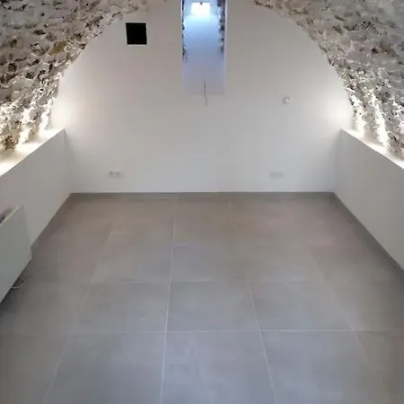 Charmante Petite Maison Independante, Au Calme *